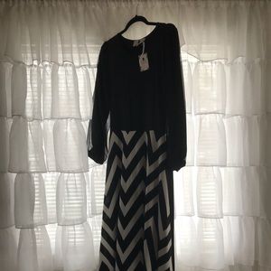 Dainty Jewell’s Chevron Maxi Dress